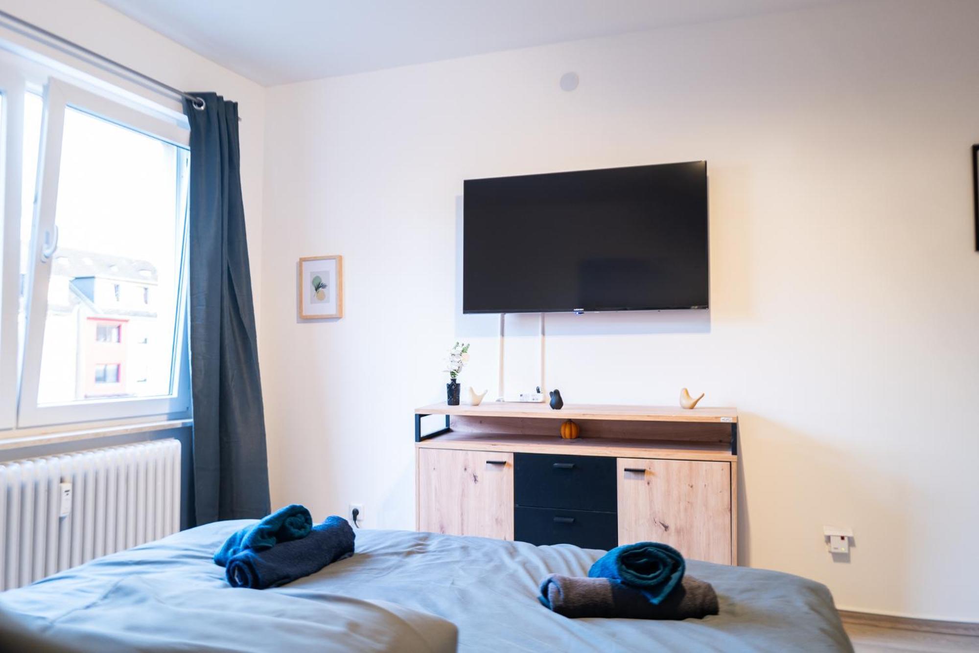 #412 Komfortable, Stilvolle Wohnung Fuer 6 Personen Muelheim an der Ruhr Exterior photo