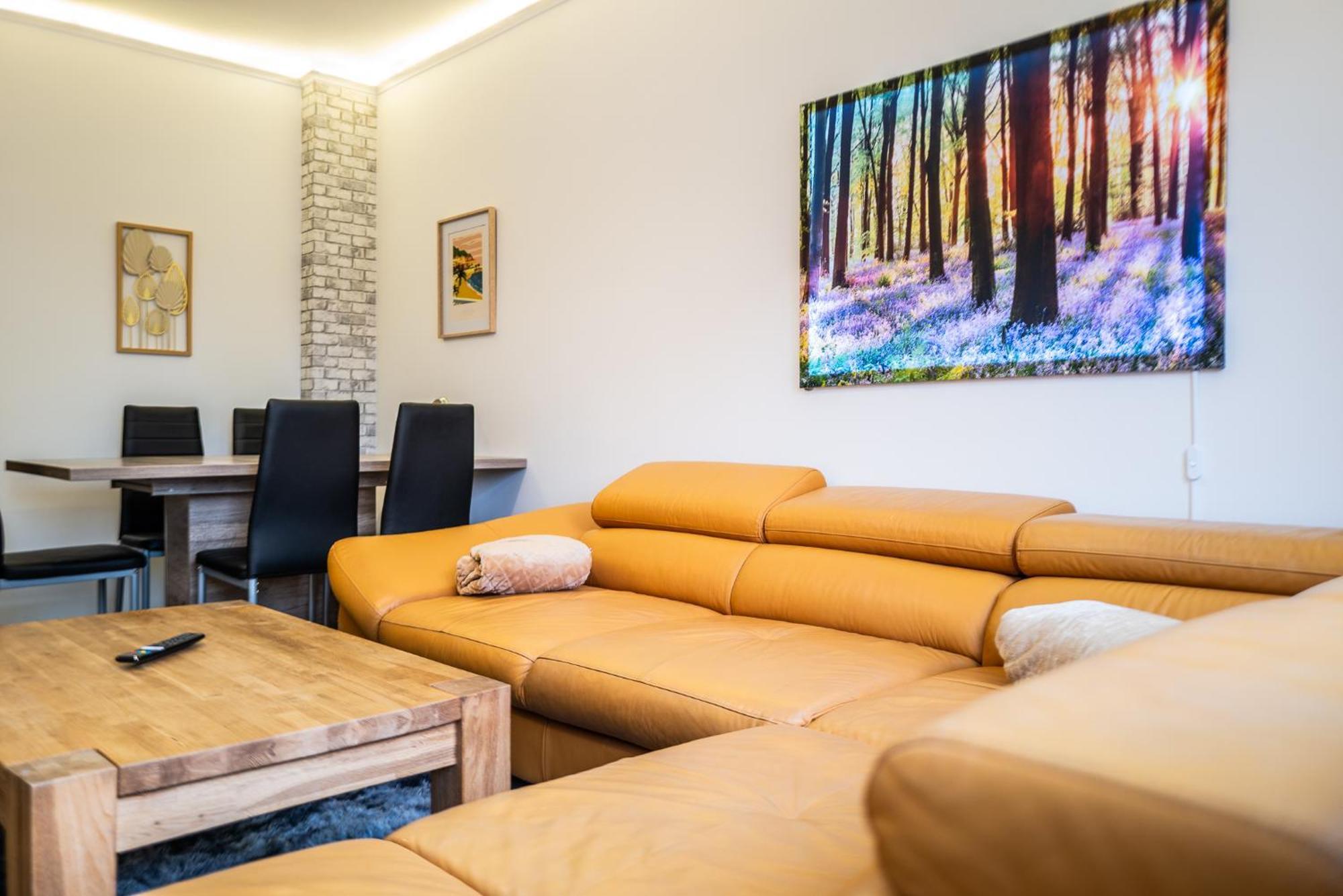 #412 Komfortable, Stilvolle Wohnung Fuer 6 Personen Muelheim an der Ruhr Exterior photo
